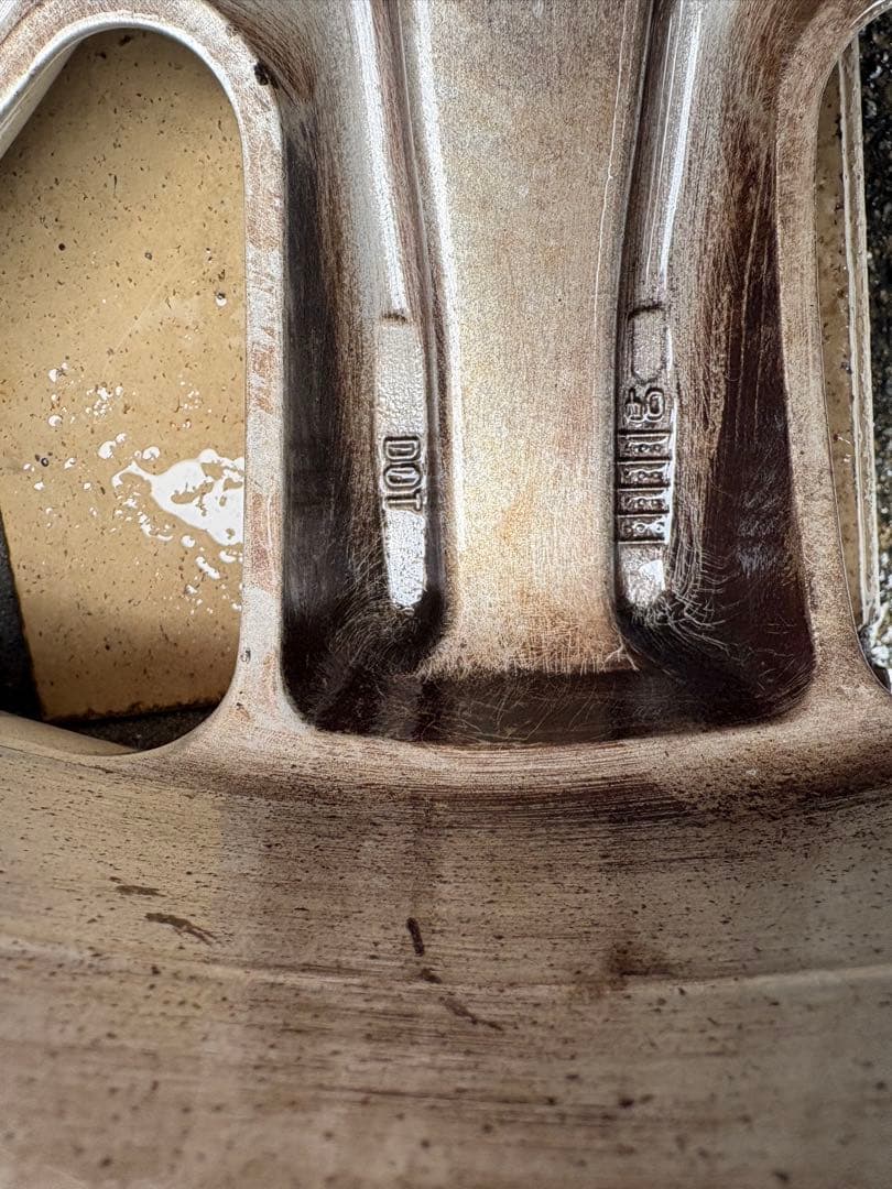 シルバー ホイール　スタッドレスタイヤ 4本セット