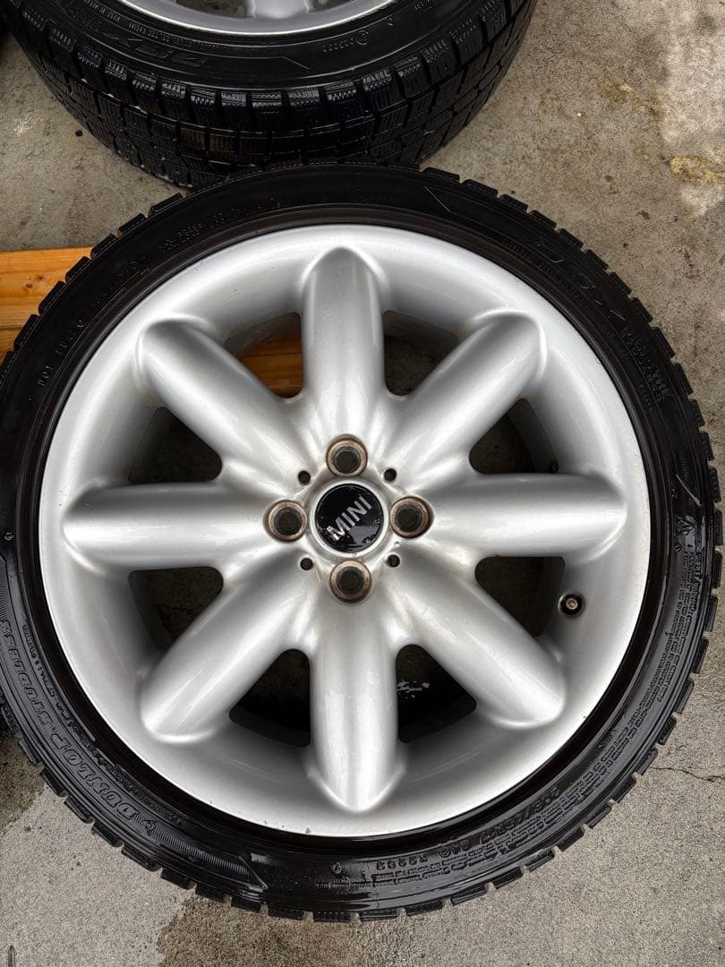 シルバー ホイール　スタッドレスタイヤ 4本セット