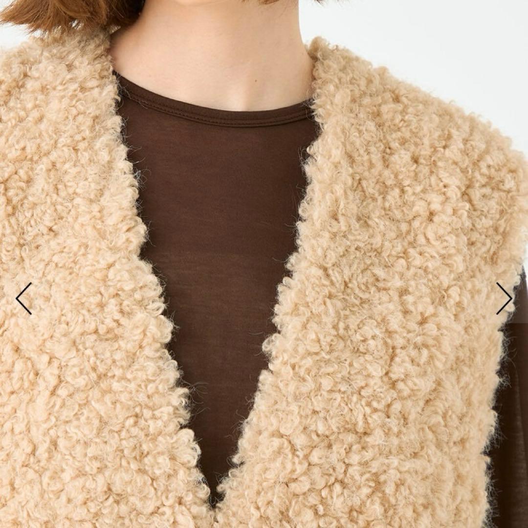 新品未使用トゥモローランドボールジィ ミックスファー Vネックベスト ベージュ