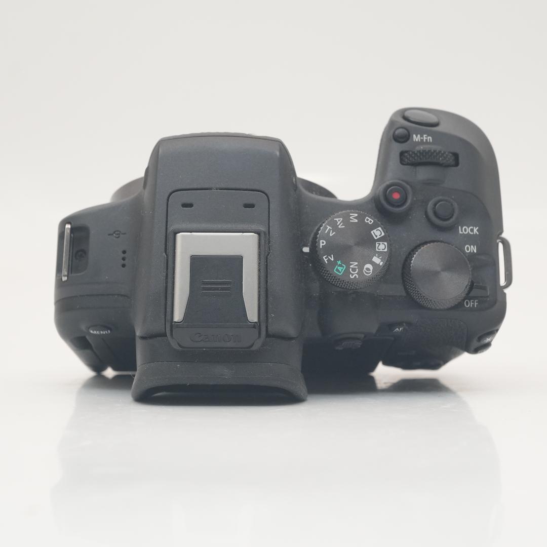 美品★Canon キヤノン ミラーレス一眼カメラ EOS R10
