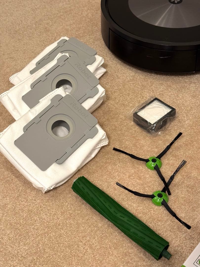 iRobot ルンバ j7+ クリーンベース付き／付属品あり ※要バッテリー交換