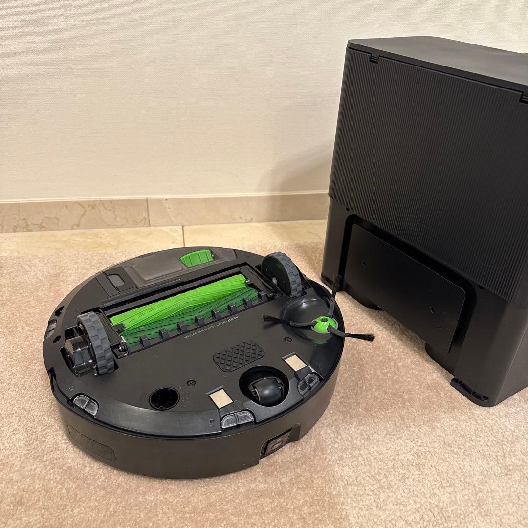 iRobot ルンバ j7+ クリーンベース付き／付属品あり ※要バッテリー交換