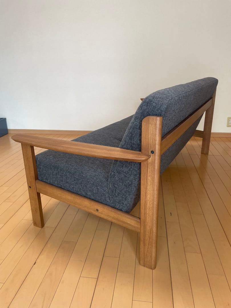 カリモク限定商品ブランドchitano チターノ3人掛けソファ ダークグレー