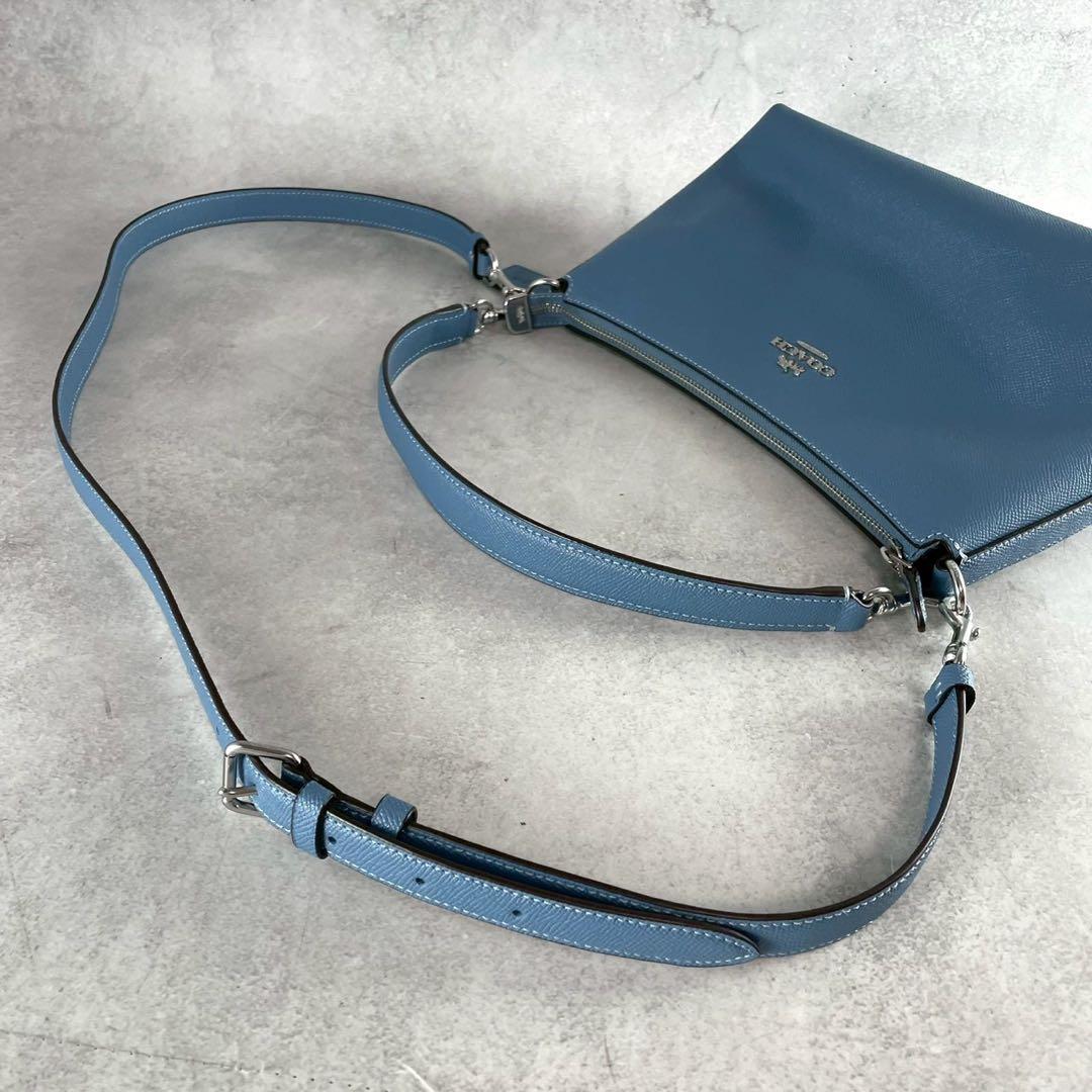 【新品未使用/クララ】COACH コーチ ハンドバッグ CE584 ブルー