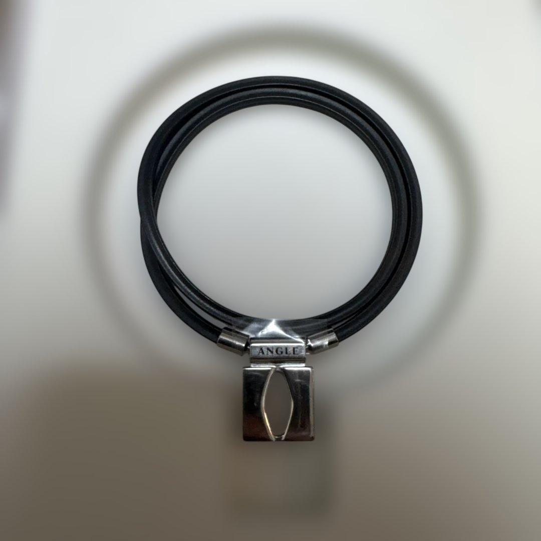 ANGLE プラチナ　Mサイズ　モデル01