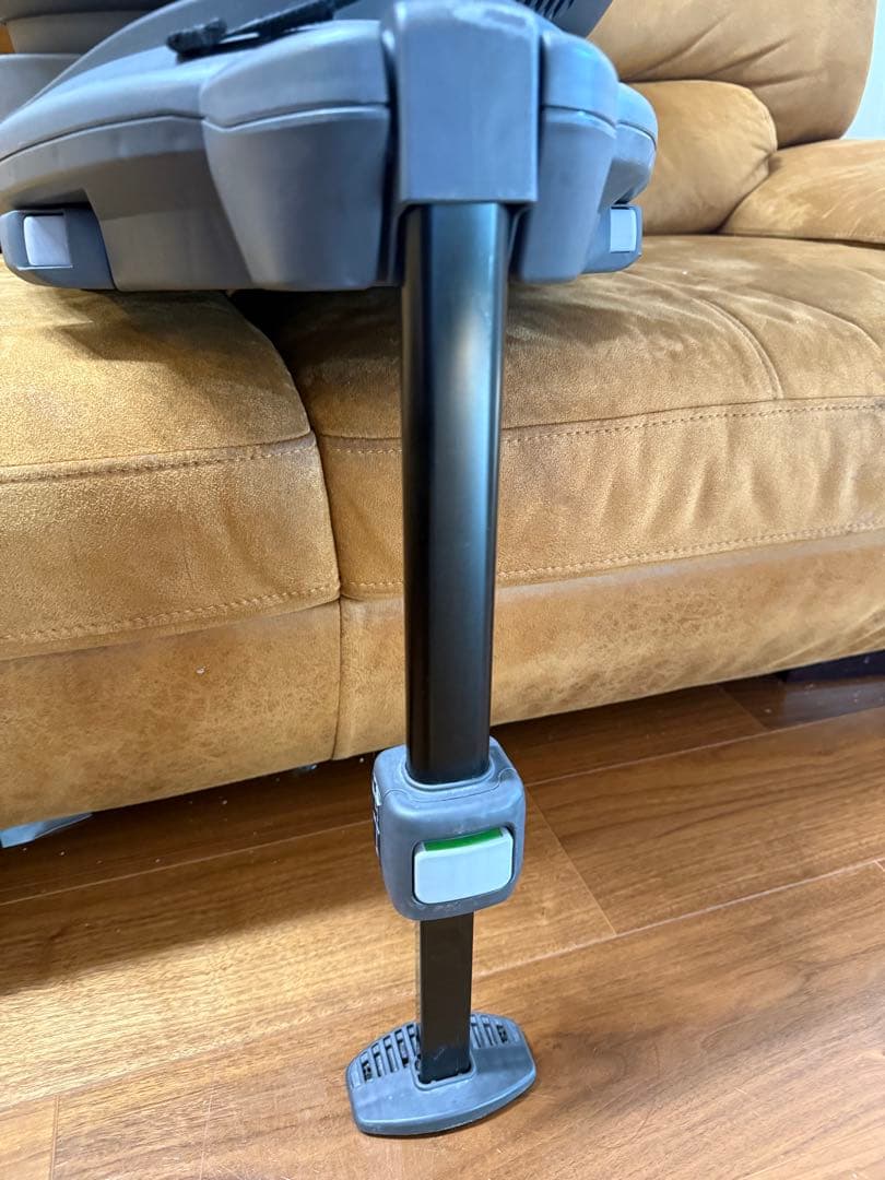 大幅値下げ中⭐️Combi チャイルドシート THE S ISOFIX