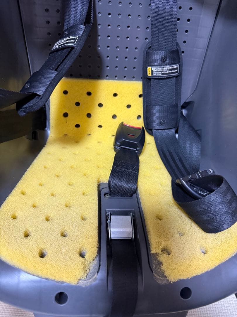 大幅値下げ中⭐️Combi チャイルドシート THE S ISOFIX