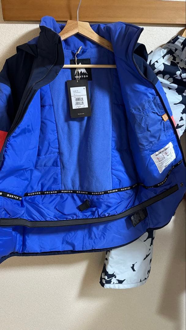 Burton 子ども用スノーボードウェア 上下Lサイズ　150cm