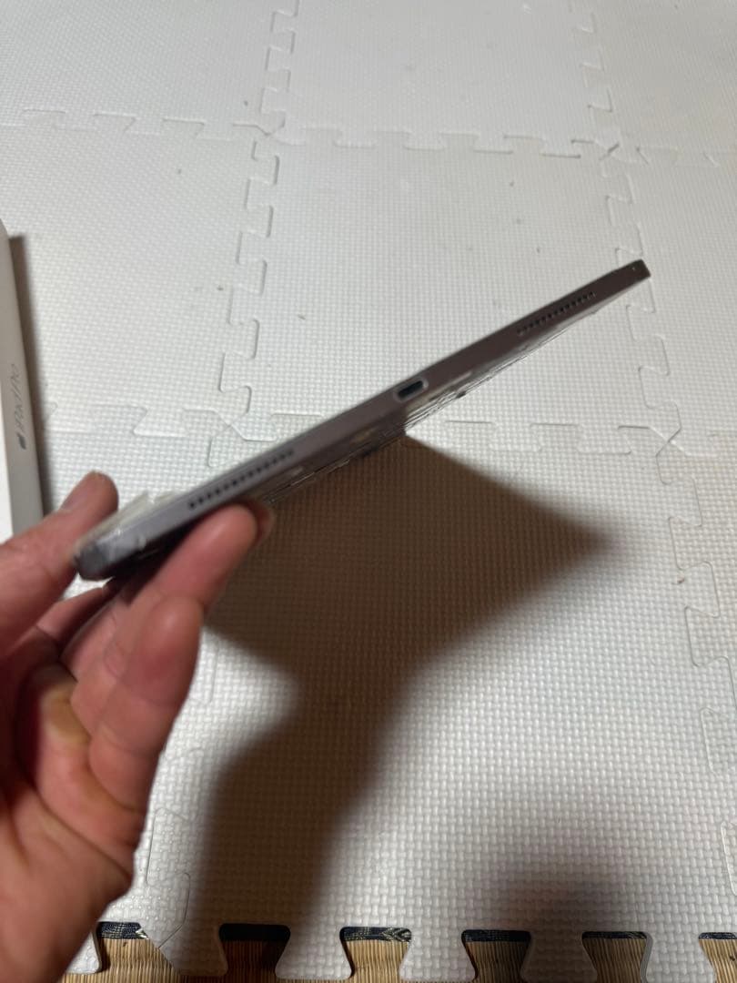 iPadpro11 第2世代 Wi-Fi 512G 画面割れ