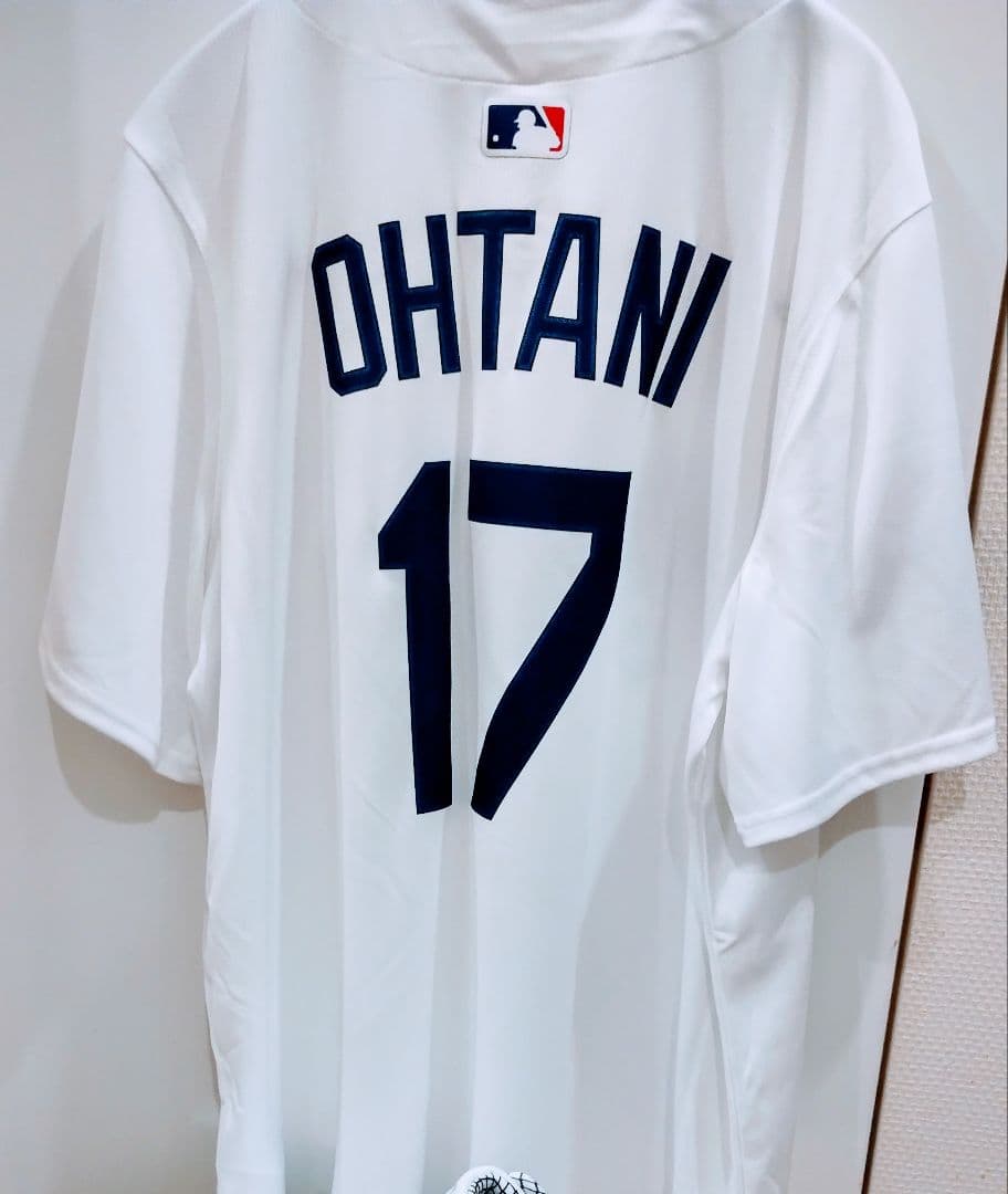 ロサンゼルス・ドジャースの東京シリーズ ユニフォーム 大谷 17 サイズL