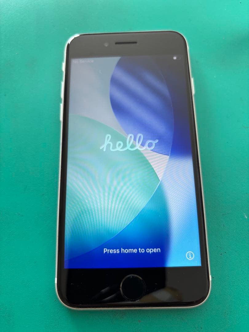 Apple iPhone SE (第2世代) ホワイト SIMフリー