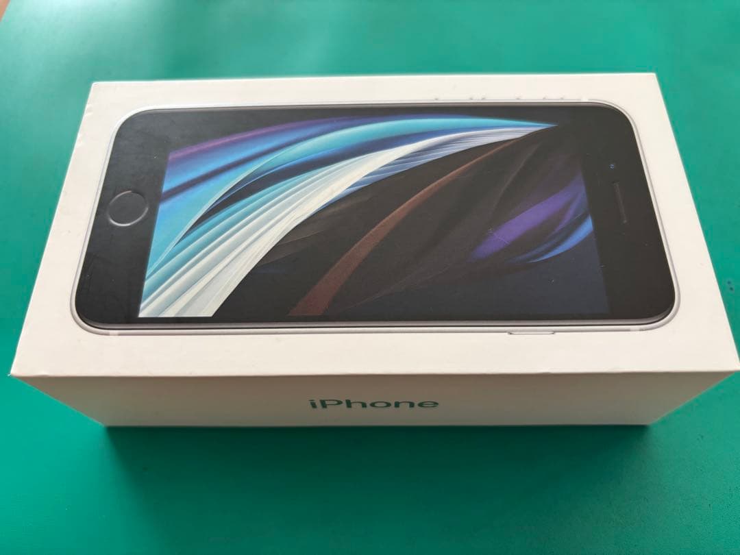 Apple iPhone SE (第2世代) ホワイト SIMフリー