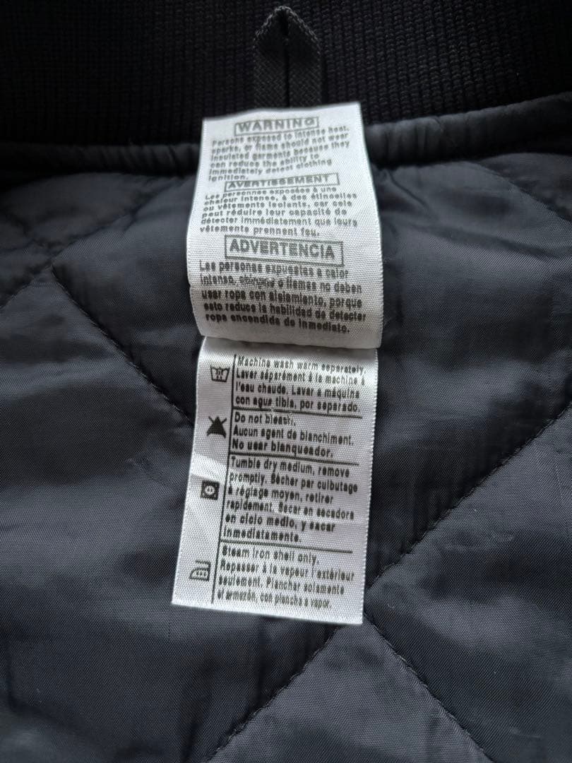 カーハート　ダックベスト　V02 DKB ブラウン　Mサイズ　サイズ感◎