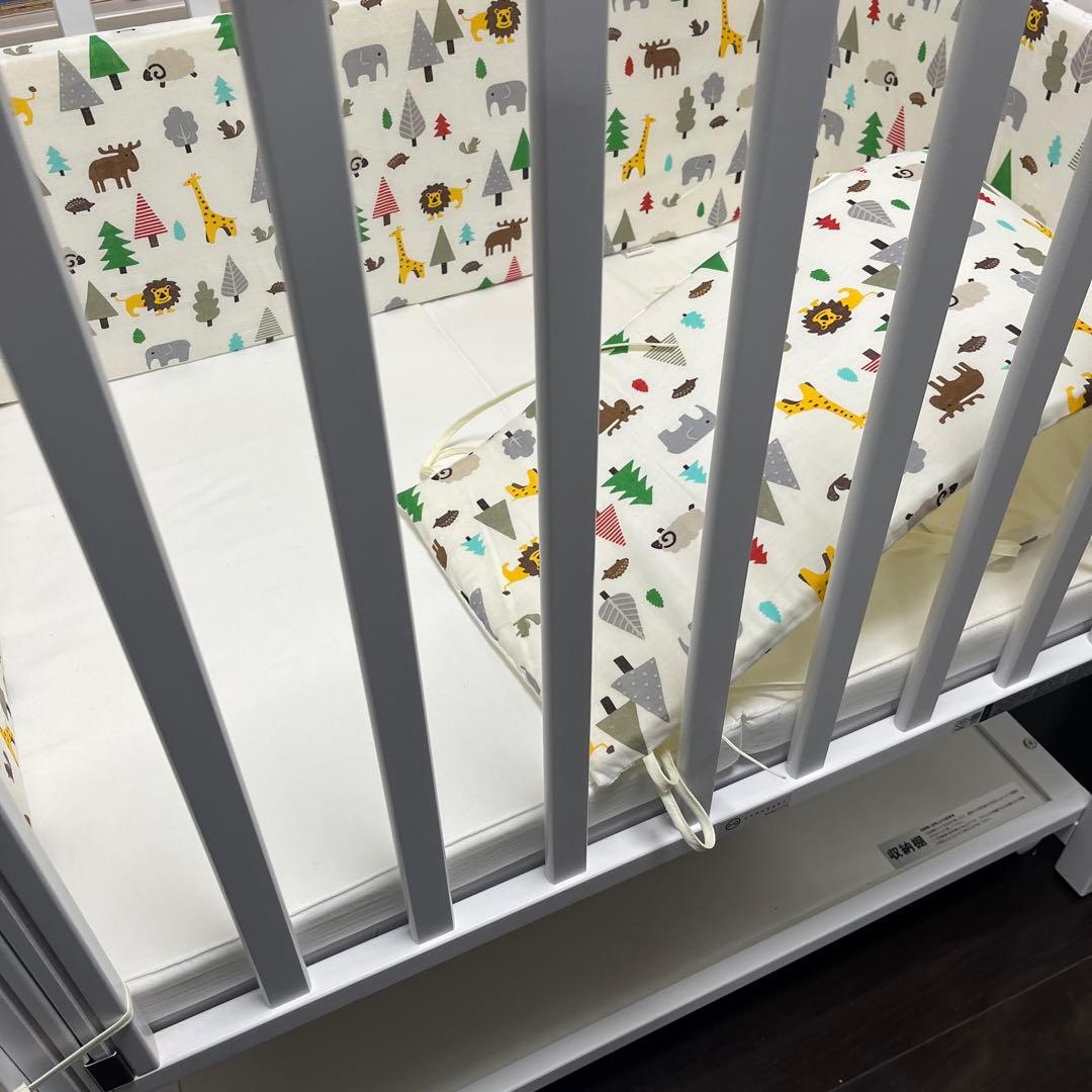 ヤマサキコンパクトベッドツーオープン ＋ベビーセンスホーム ＋動物柄ベッドガード