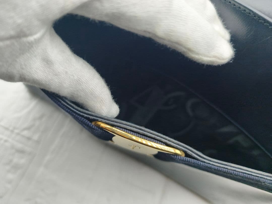 は*ら様 SalvatoreFerragamo　フェラガモ　ヴァラリボン　ショル