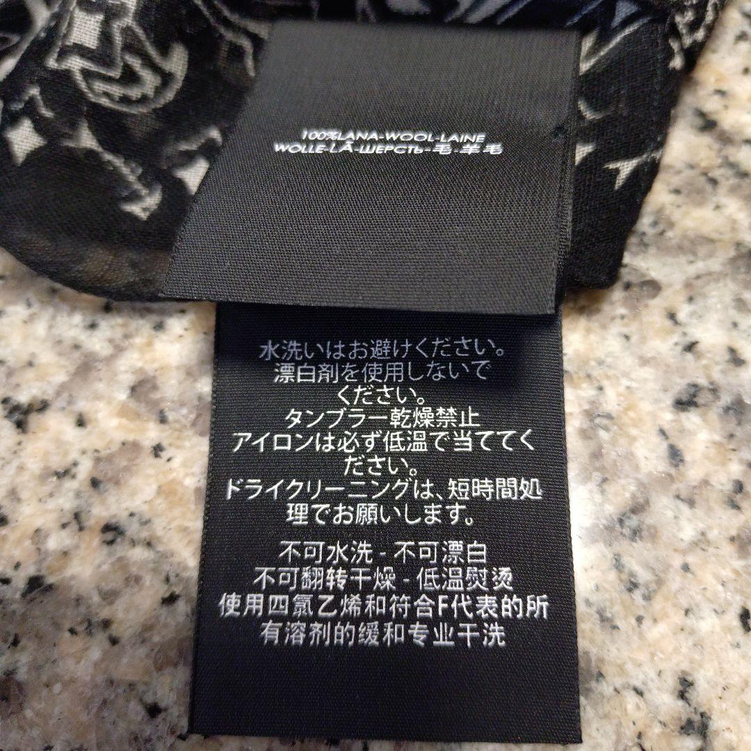 サンローランパリ ケリングタグ付きバンダナ柄 ブラック イタリア製