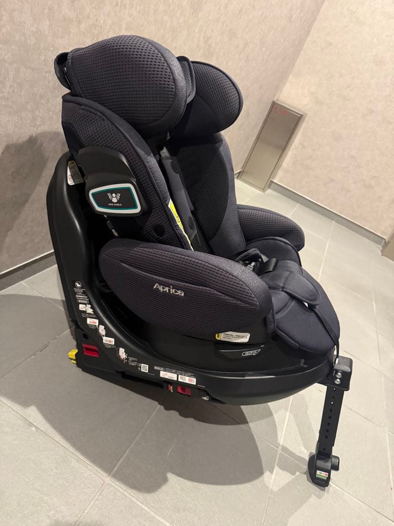 Aprica フラディア　グロウ　ISOFIX セーフティプラス　プレミアム