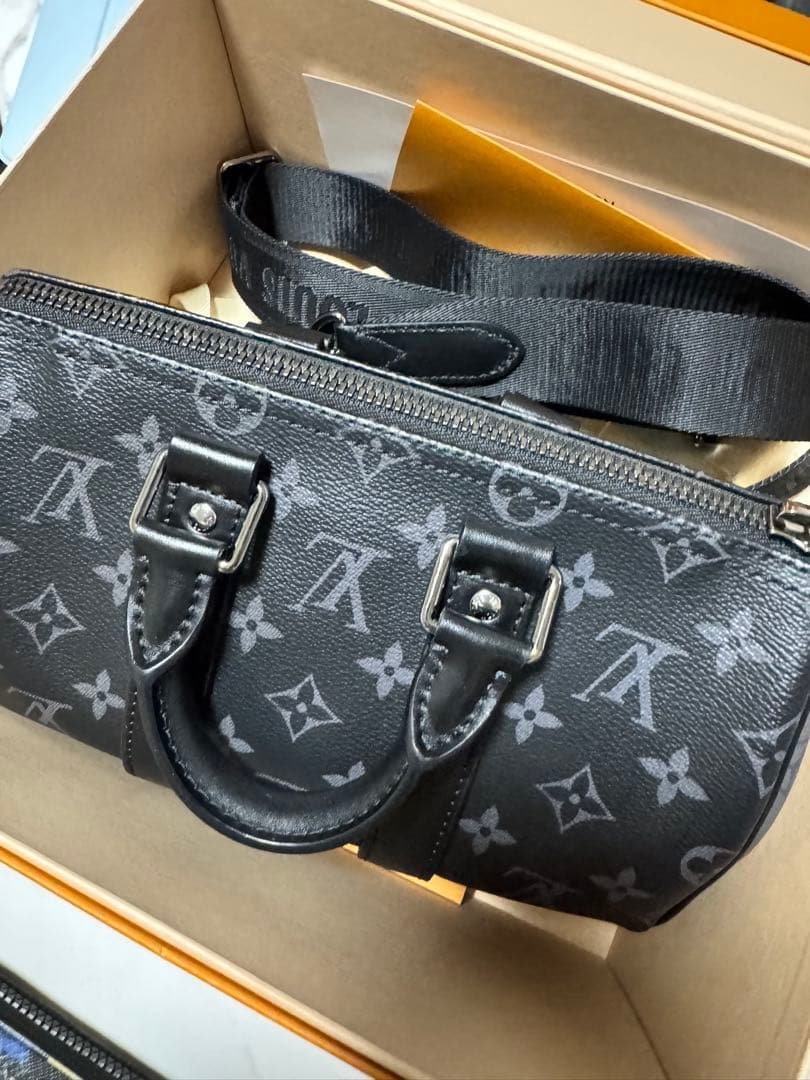 ルイヴィトン キーポル バンドリエール 25