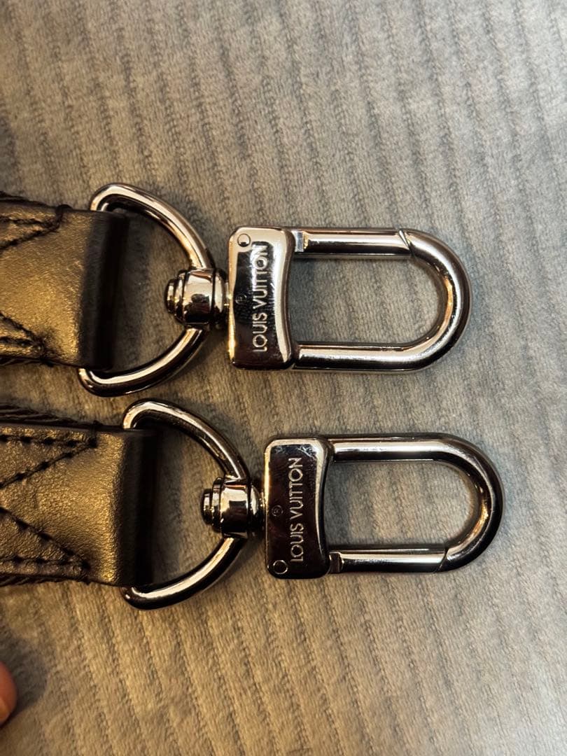 ルイヴィトン キーポル バンドリエール 25