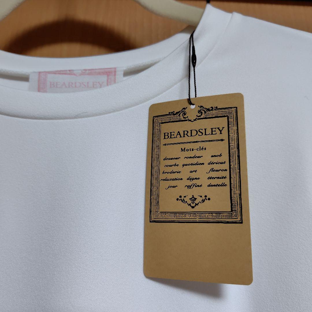 【新品タグ付】Beardsleyビアズリー Tブラウス Oサイズ