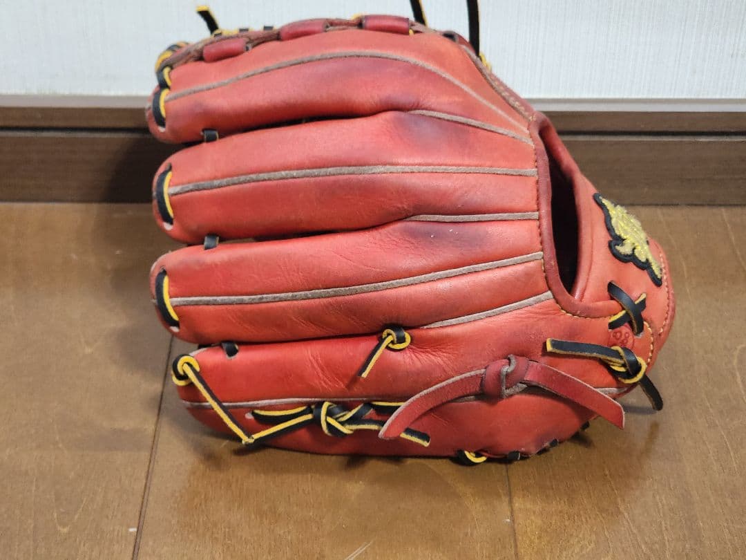 和牛JBの硬式野球グローブ
