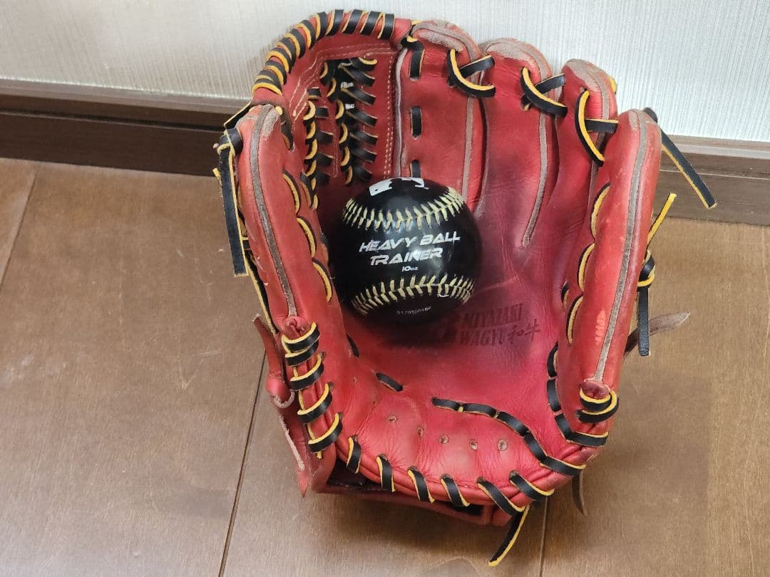 和牛JBの硬式野球グローブ