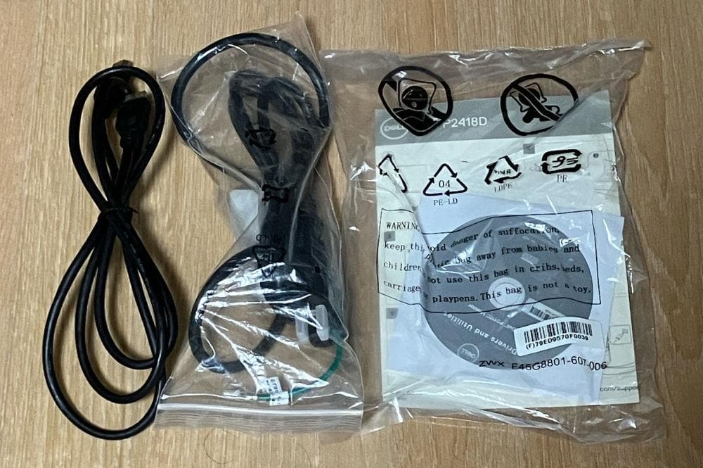 DELL 23.8インチIPS液晶モニタ P2418D 解像度2560x1440