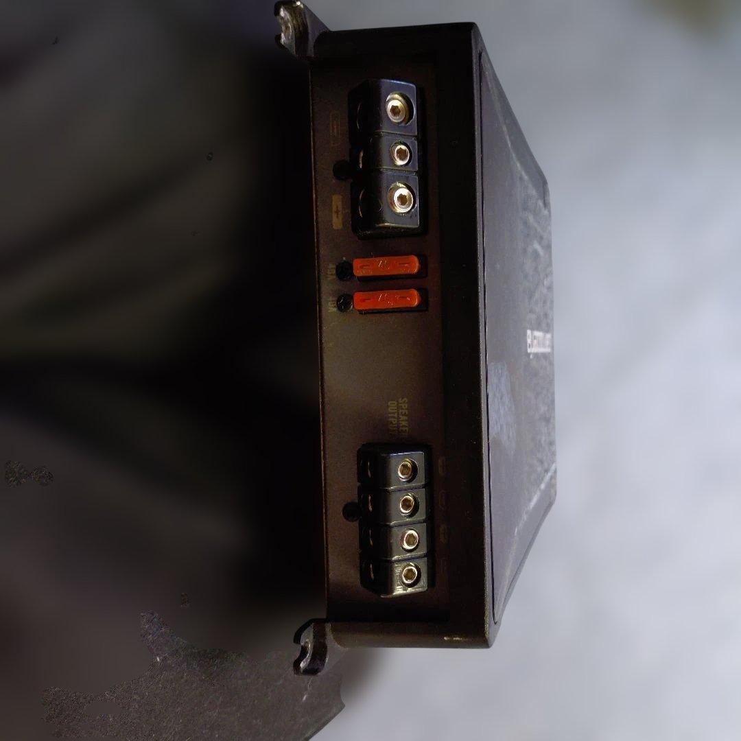 Pioneer carrozzeria アンプGMD7100