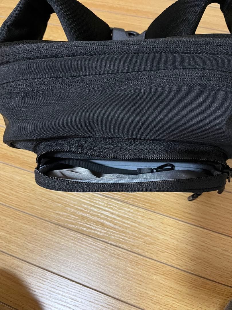 POMULU 2WAY ヒップシート ブラック