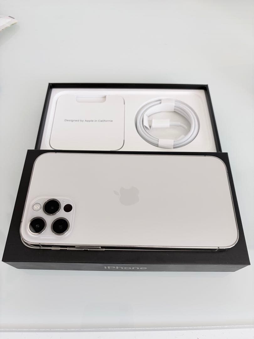 Apple iPhone 12Pro ゴールド　超美品本体　元箱