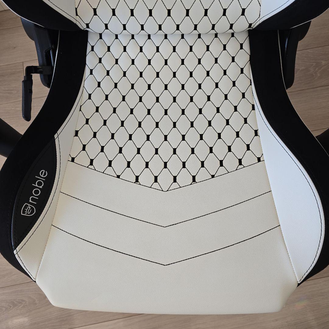 送料込 noblechairs EPIC 高品質チェア ramomushi