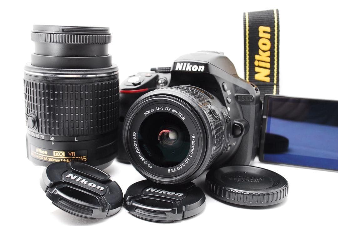 Nikon D5300★Wi-Fi搭載 ダブルレンズ 初心者 ショット数少ない！