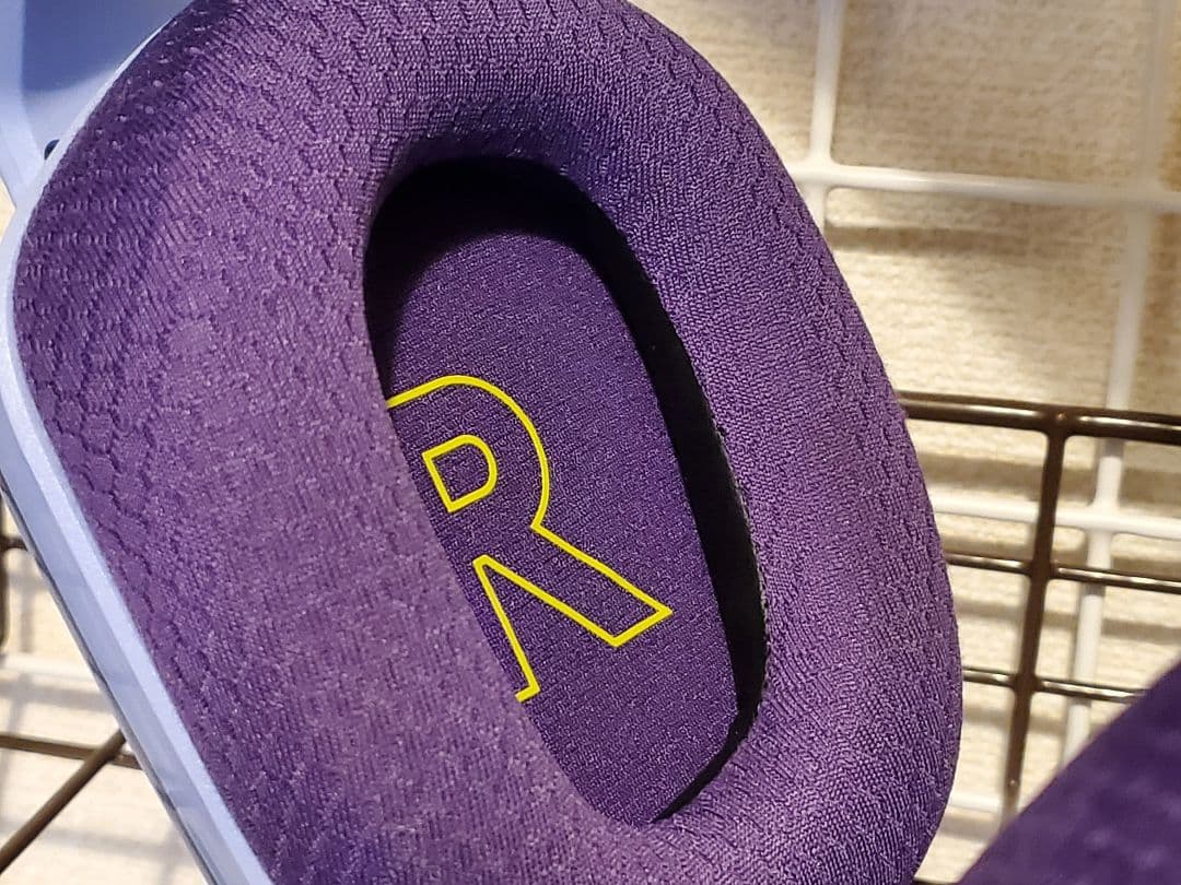 G733 ワイヤレスゲーミングヘッドセット