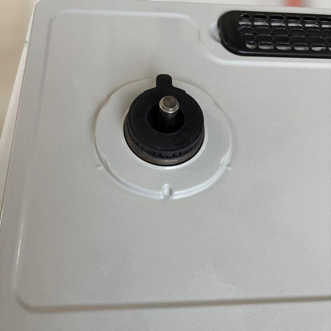 クリームベージュ