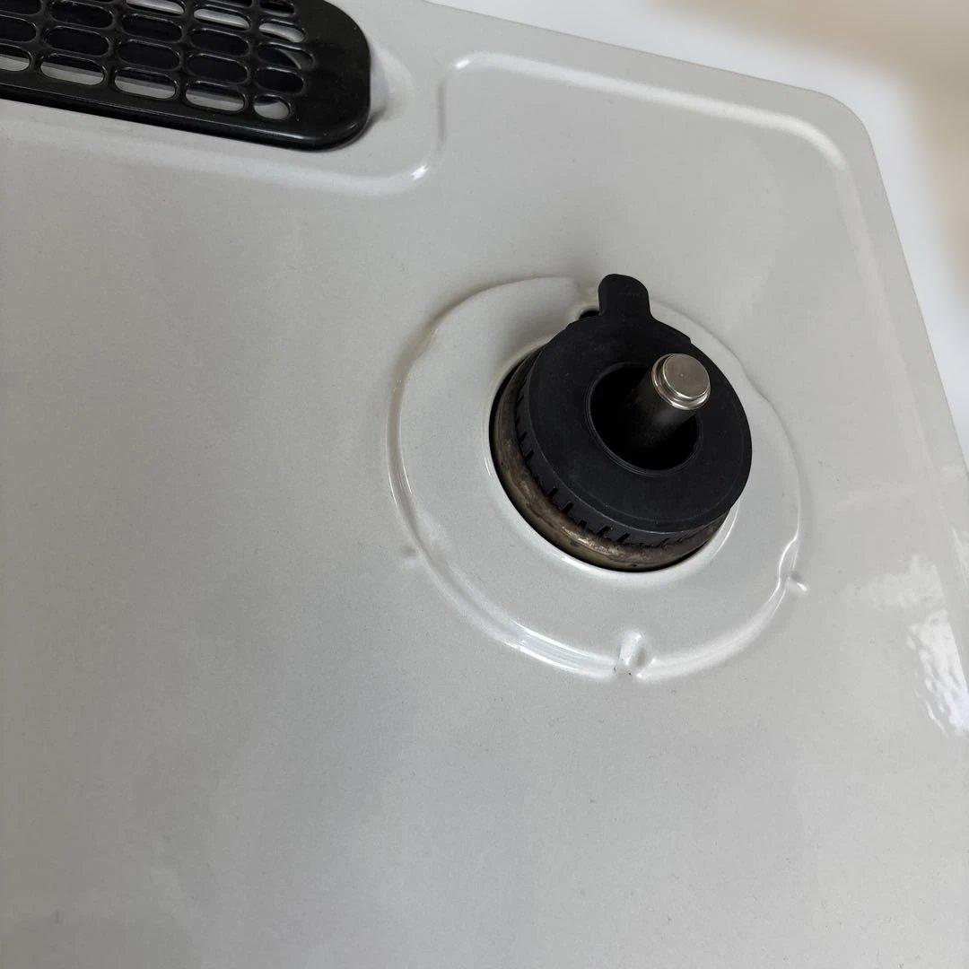 クリームベージュ