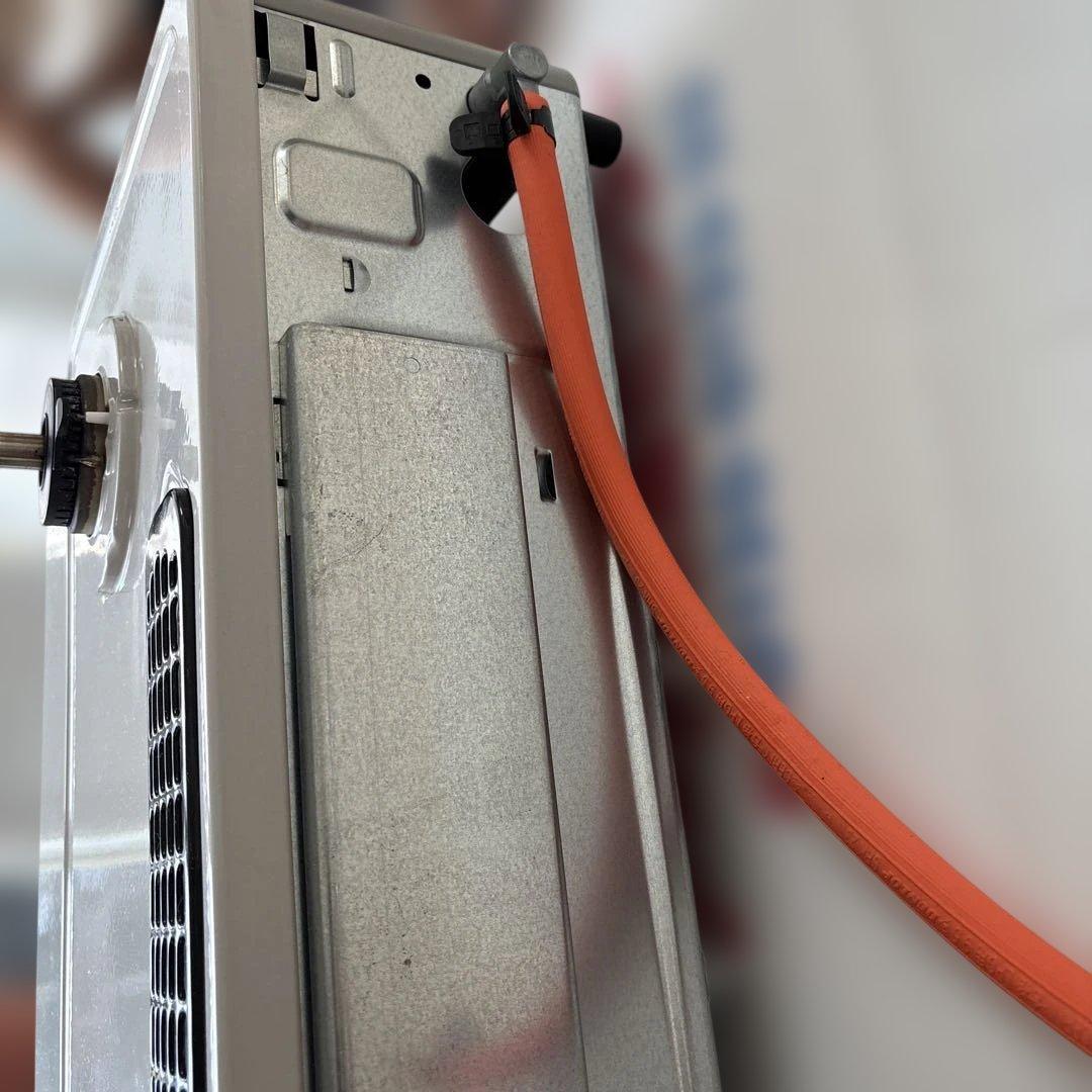 クリームベージュ