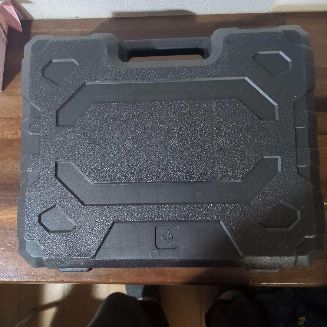 充電式高圧洗浄機 本体 ケース付き