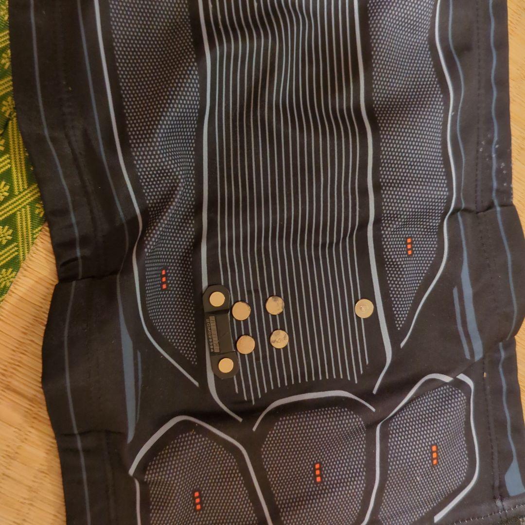 SIXPAD パワースーツライトコアベルトMサイズ