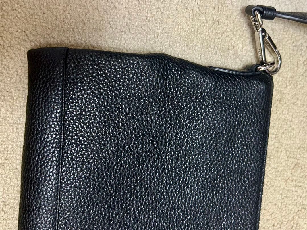 プラダ　PRADA ショルダーバッグ　ブラック