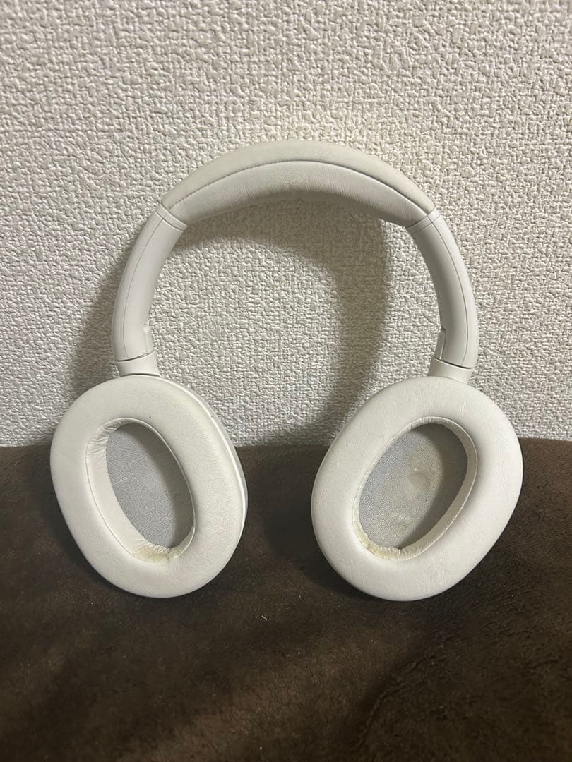 SONY ULT WEAR ノイズキャンセリングワイヤレスヘッドホン ホワイト