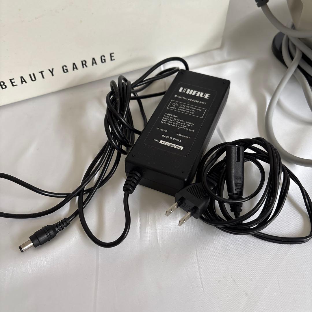 クワトロバースキャビ　美容機器