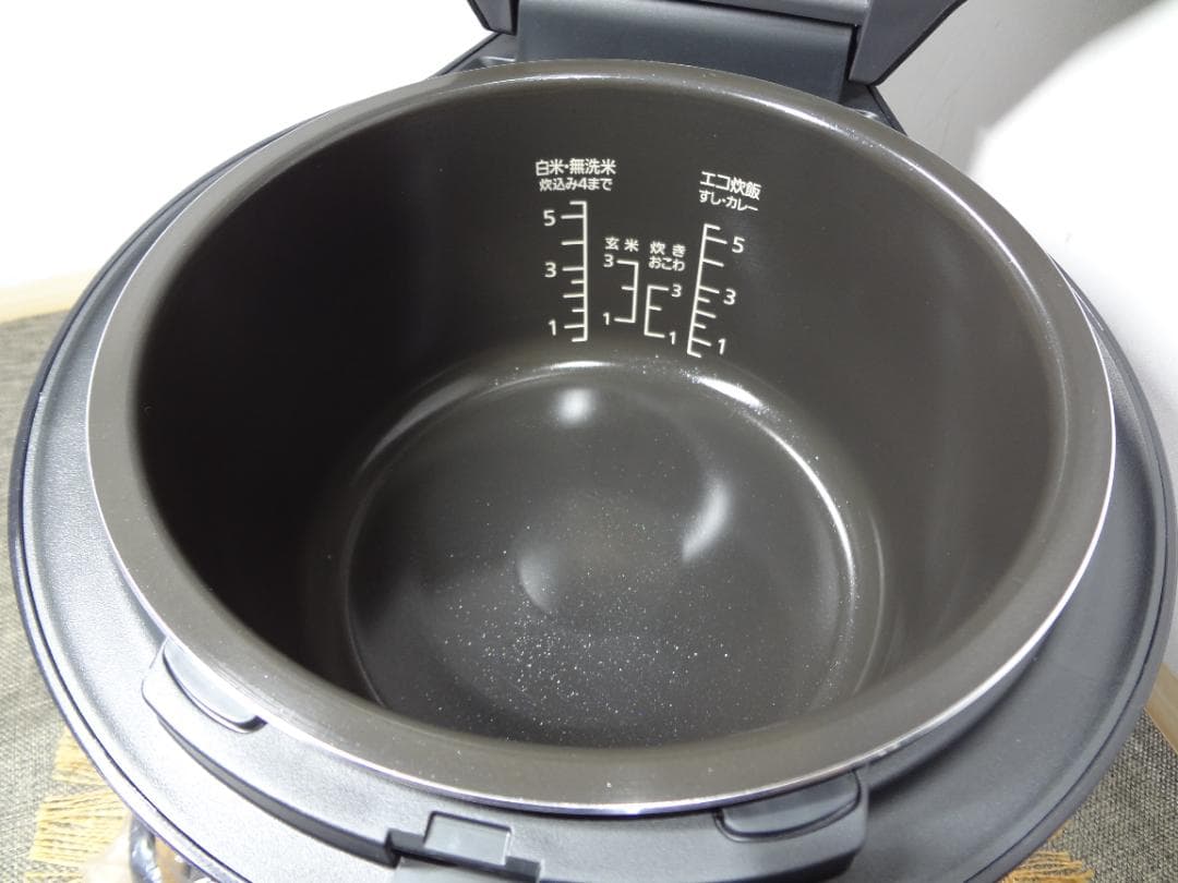 ★人気商品★　Panasonic　IHジャー　 炊飯器　5.5合炊き　 備長炭釜