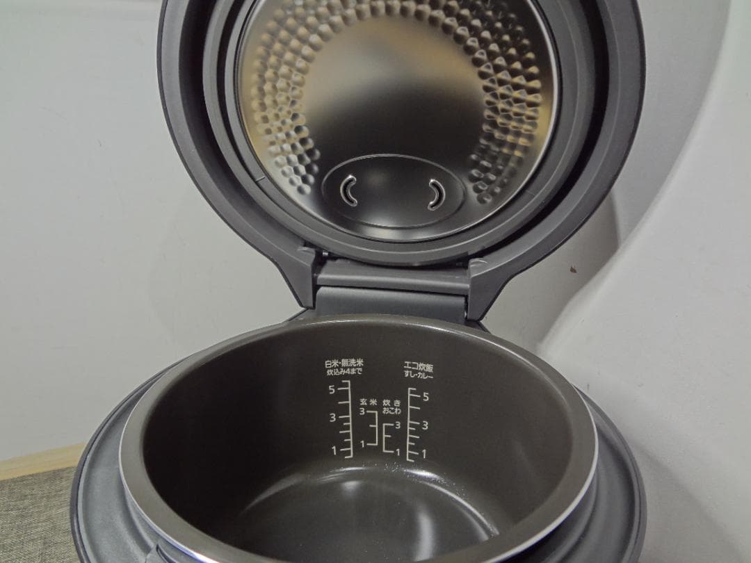 ★人気商品★　Panasonic　IHジャー　 炊飯器　5.5合炊き　 備長炭釜