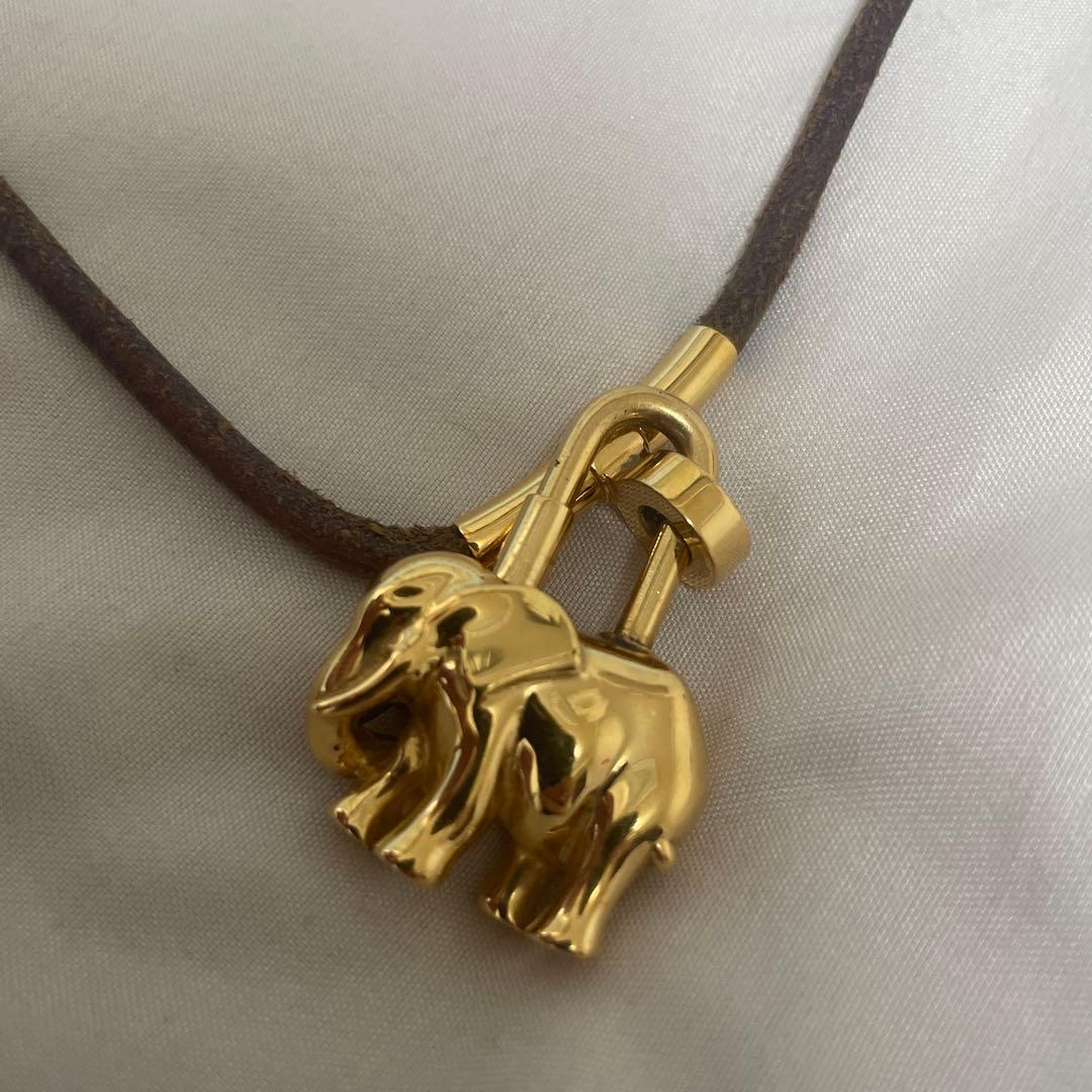 HERMES カデナ　象　チャーム　ゴールド