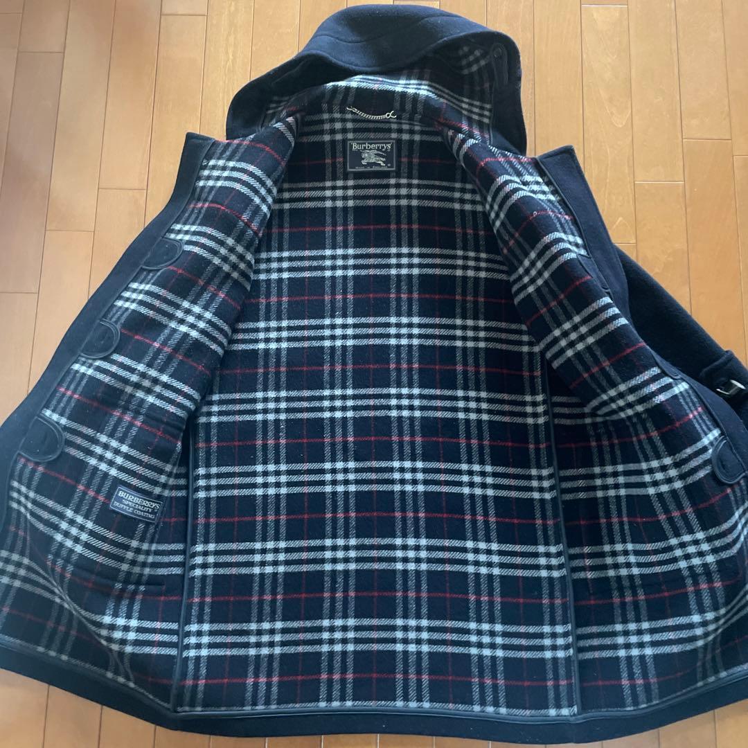 BURBERRYバーバリーのダッフルコート 裏地ノバチェック柄