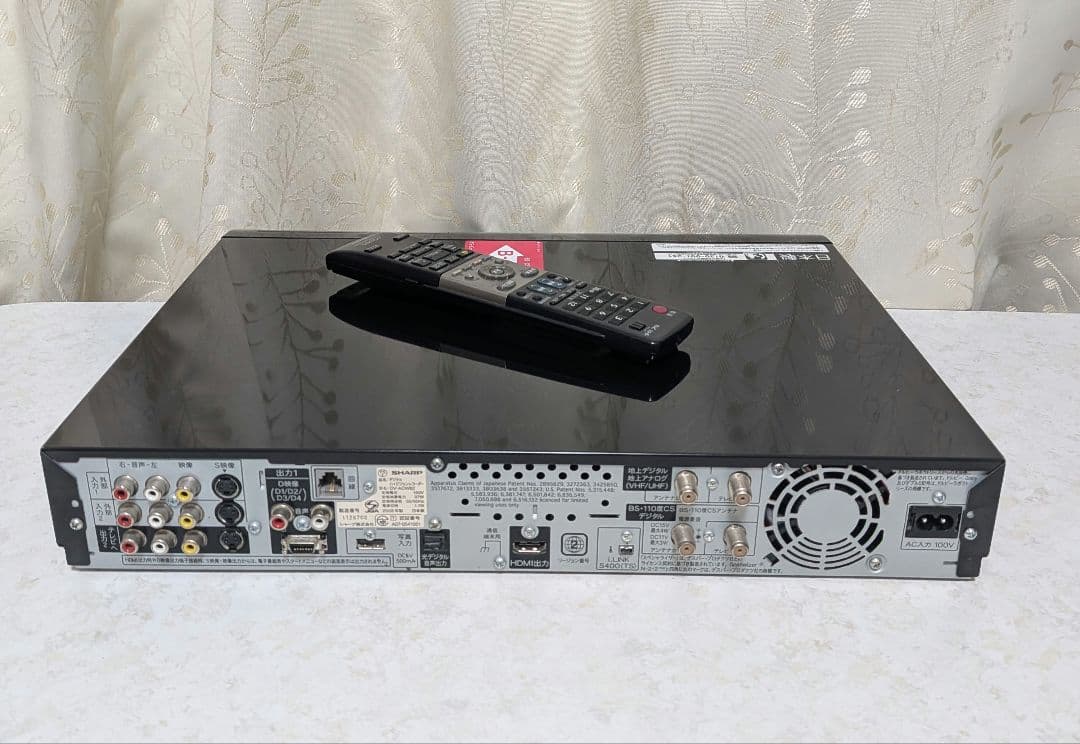 シャープAQUOS【DV-ACW82】◆W録◎2番組同時録画可◎付属品一式付き◎