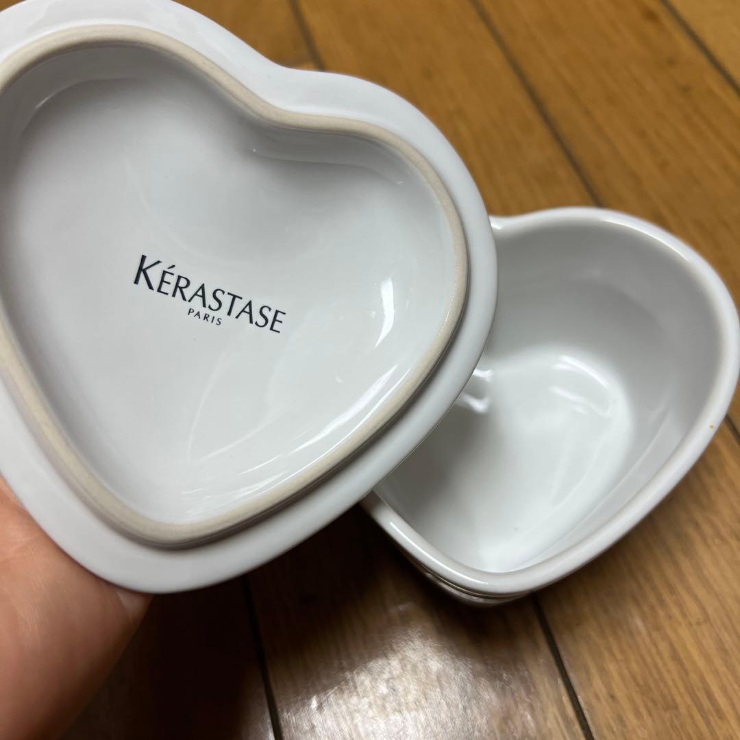 【新品未使用】LE CREUSET　ハート型 両手鍋 レッド　おまけ 説明書付き