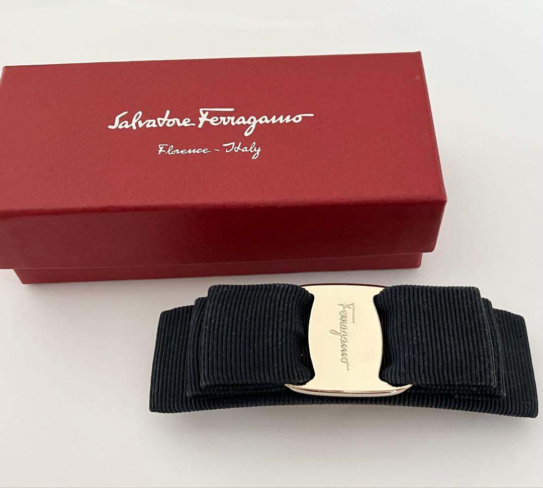 Salvatore Ferragamo フェラガモ リボンバレッタ