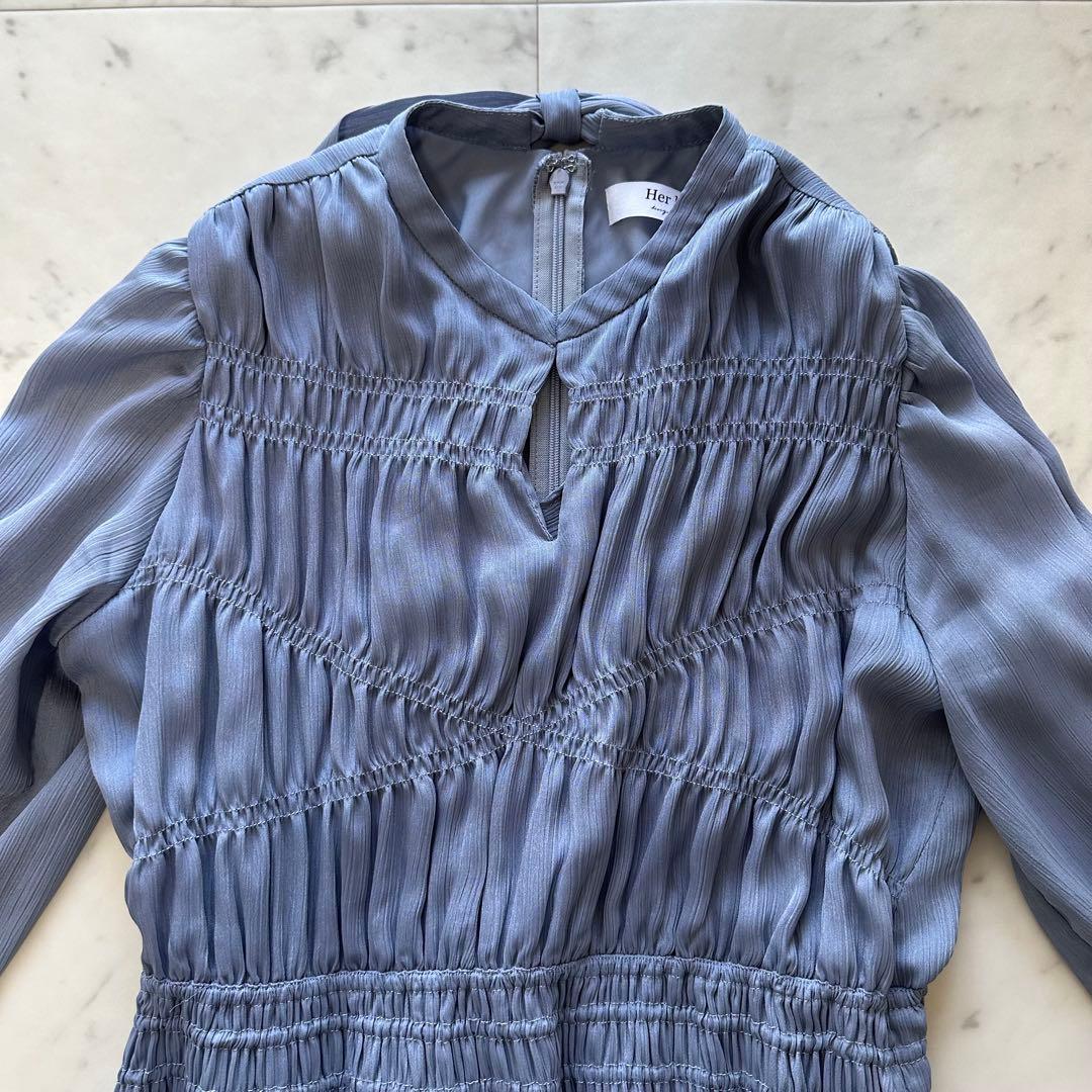 ワンピース herlipto Back Ribbon Tiered Satin Dress