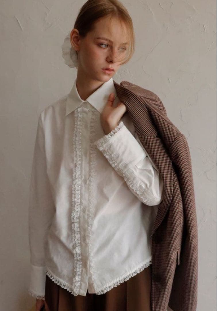 専用【mieya mieya】LACE TRIM SHIRTBLOUSE